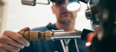 U8国际集团官方网站门户首页展示现代科技感大厅